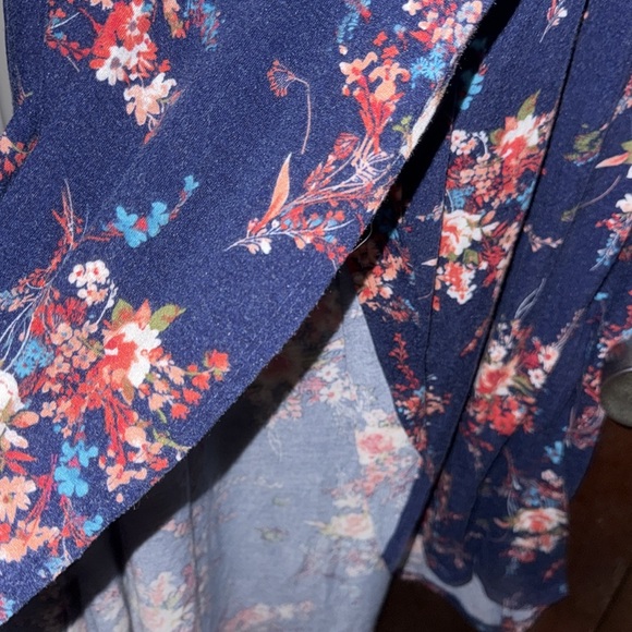 🌸 Flowy Floral Maxi Skirt w/ Front Slit | Size XL | $10 - Picture 3 of 4